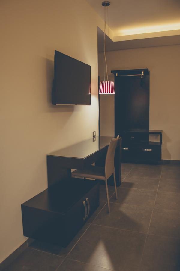 Remfort Hotel Santa Ana Ngoại thất bức ảnh